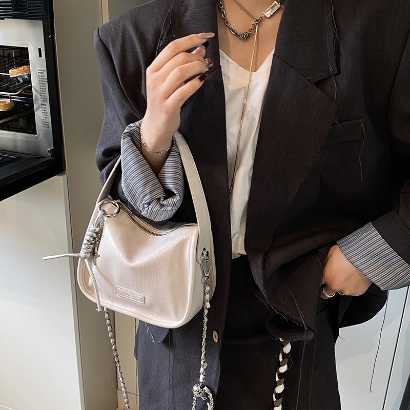 时尚简约手拎小方包2025新款潮流网红百搭单肩包休闲斜挎包腋下包