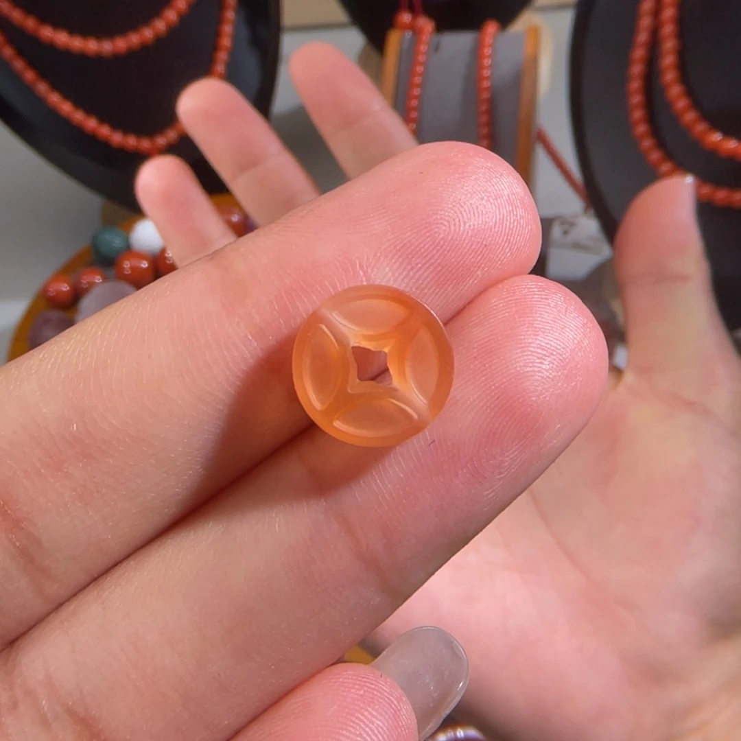 南红玛瑙钱币10.2x3.2mm不退换未镶嵌