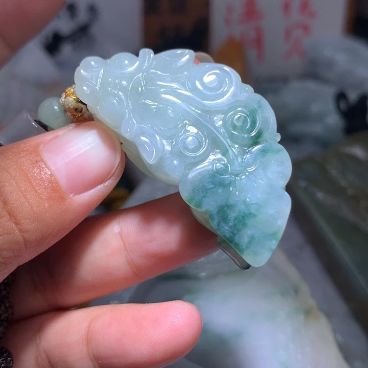 翡翠未镶嵌颈饰保真天然A货翡翠