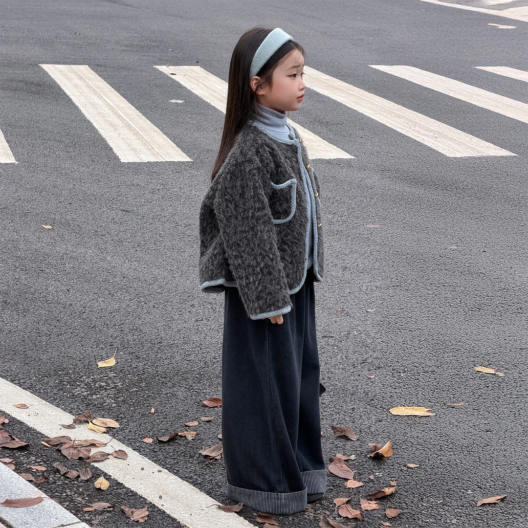 女童冬季小香风套装2025新款女孩韩版保暖外套儿童冬装洋气打底衫