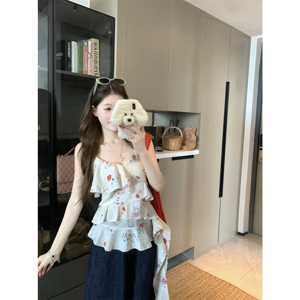 法式碎花吊带背心女夏季绝美荷叶边不规则甜辣海边设计感外穿上衣