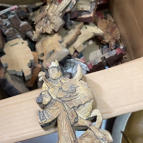 香榧木搬*倒一个孤品木雕30