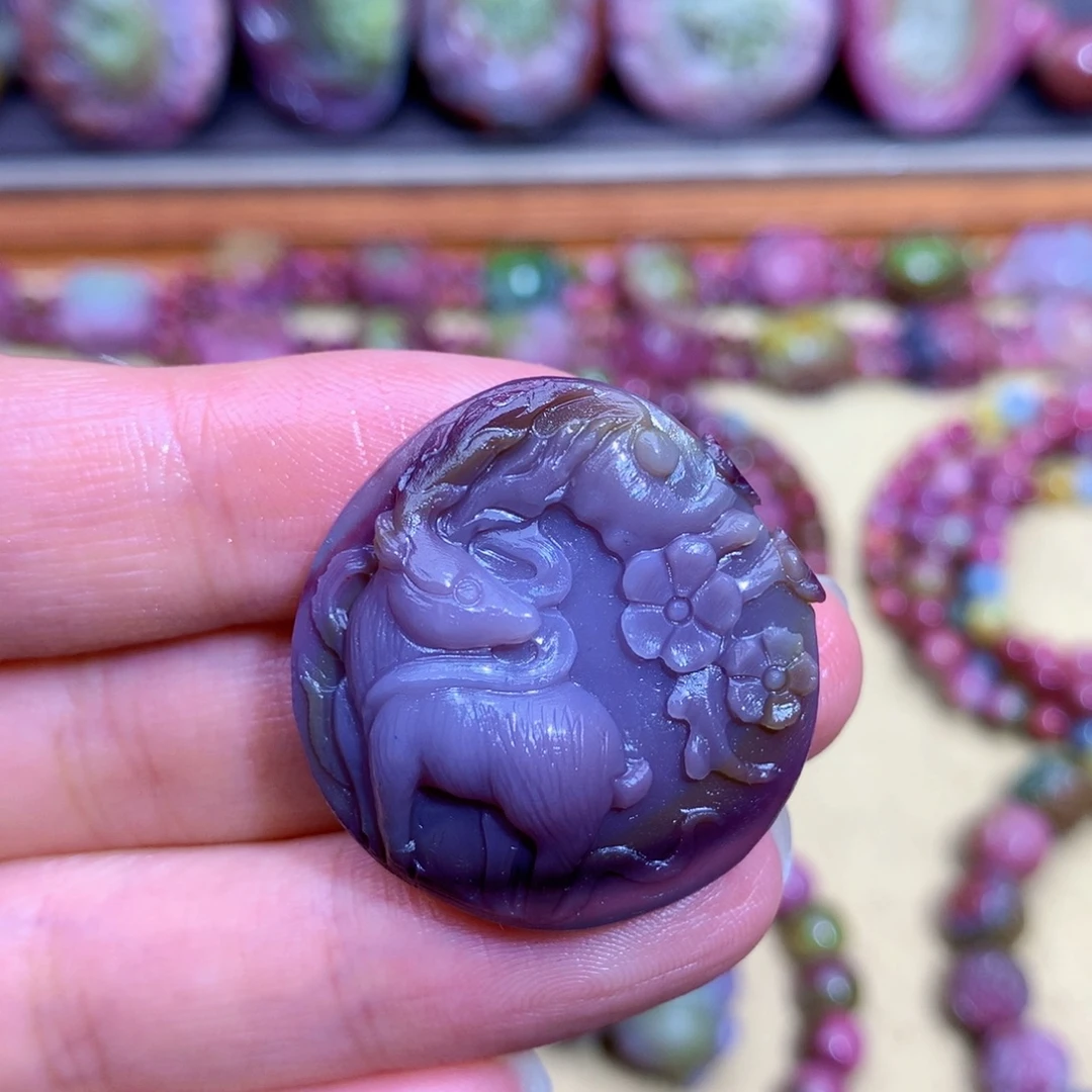 玛瑙未镶嵌挂件盐源定制