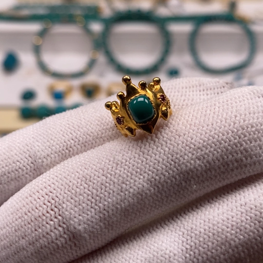 绿松石18K金镶嵌珠宝奇石皇冠