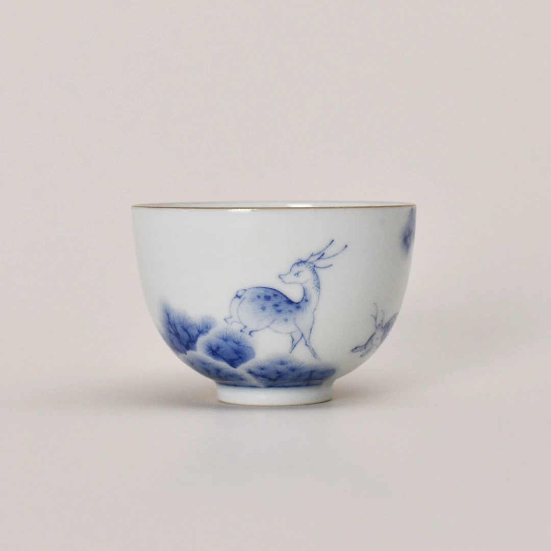 谷雨山房尹曰青花金红彩松山鹿苑来仪杯景德镇瓷器山屋沏80ml