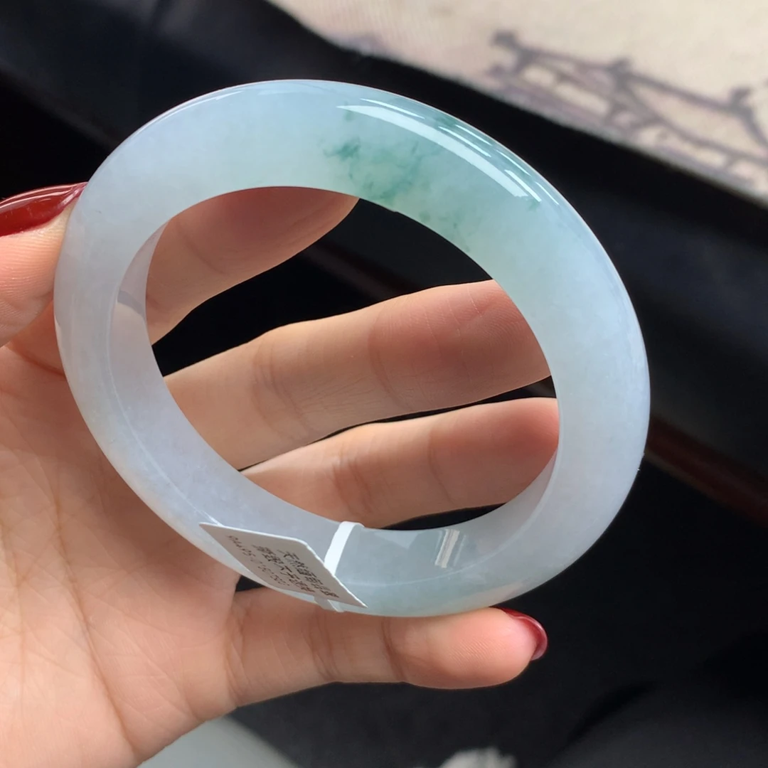 翡翠未镶嵌手镯飘花