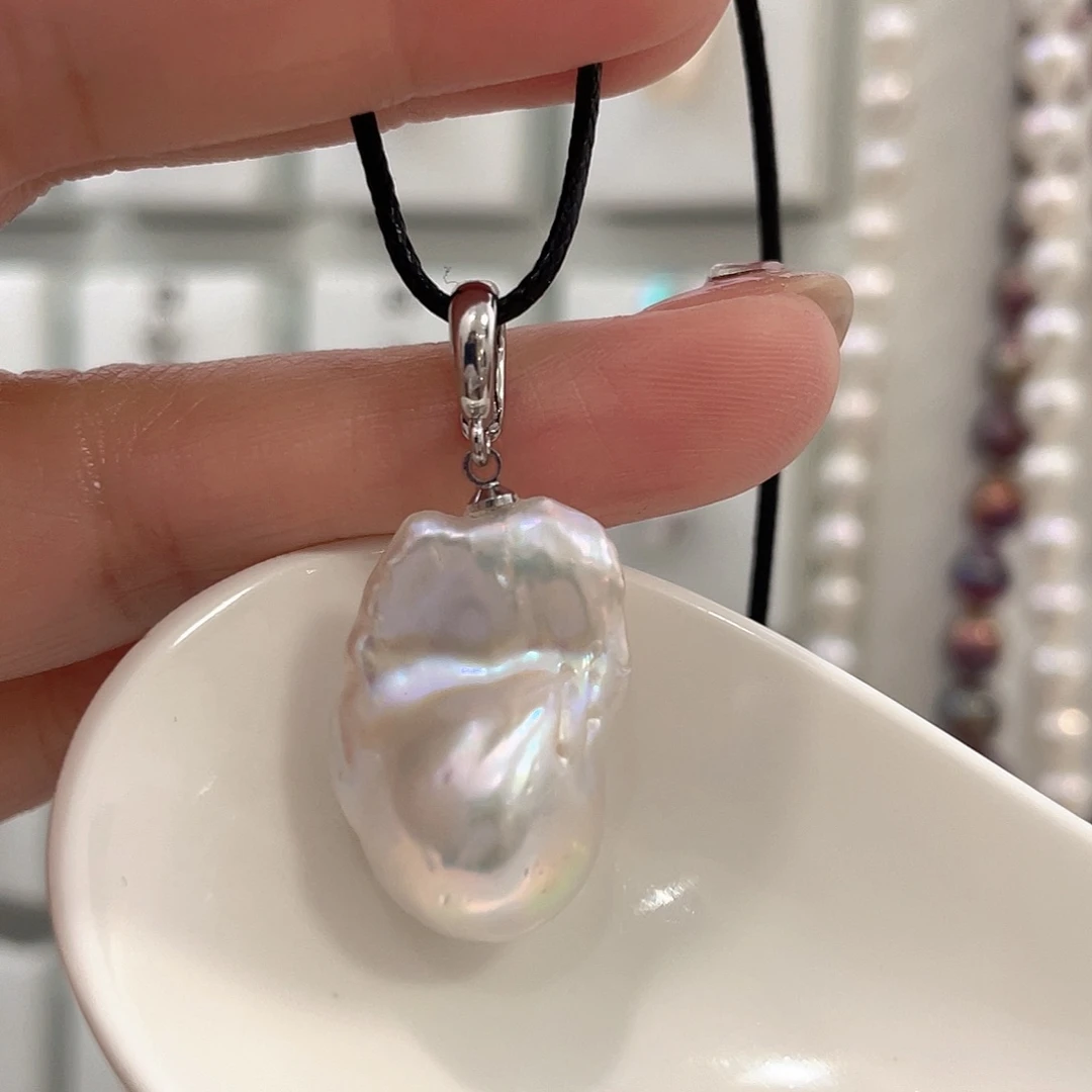 颈饰未镶嵌淡水珍珠