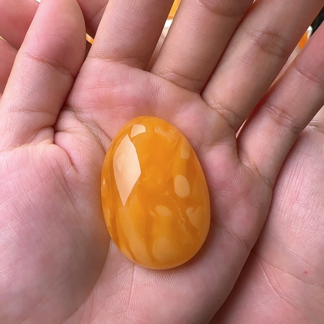 未镶嵌颈饰琥珀水滴挂件