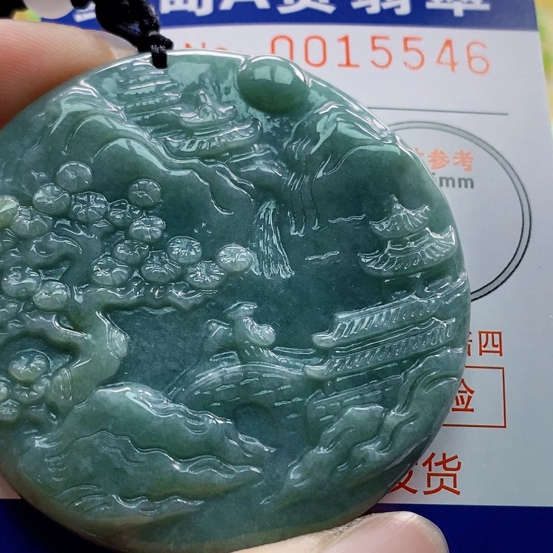 吊坠(不含链)未镶嵌翡翠