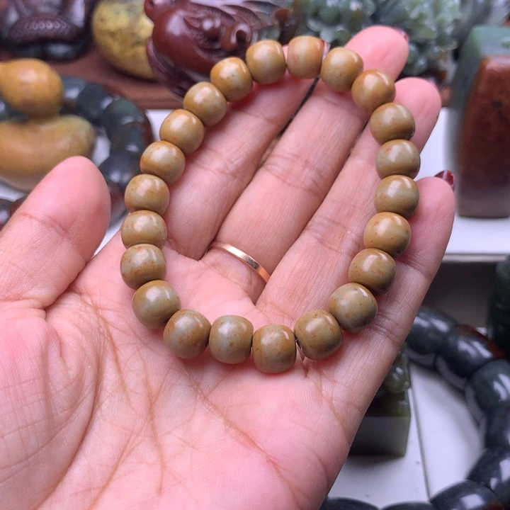 手链未镶嵌岫岩河磨玉（透闪石质玉）