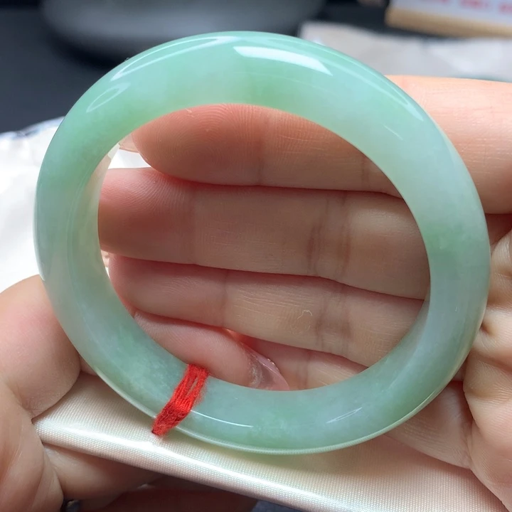 翡翠手镯未镶嵌57575858