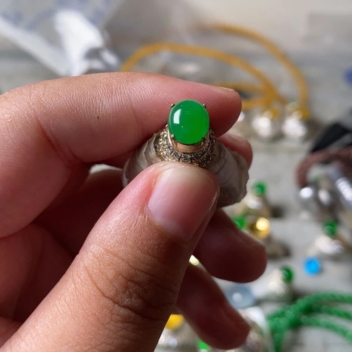 翡翠未镶嵌挂件翡翠冰种