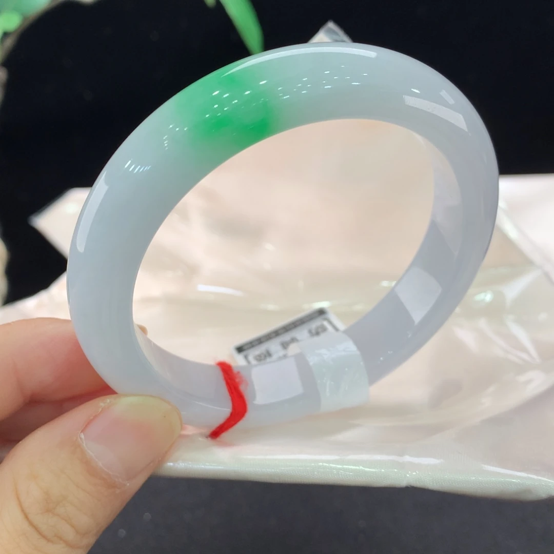 翡翠未镶嵌手镯0354