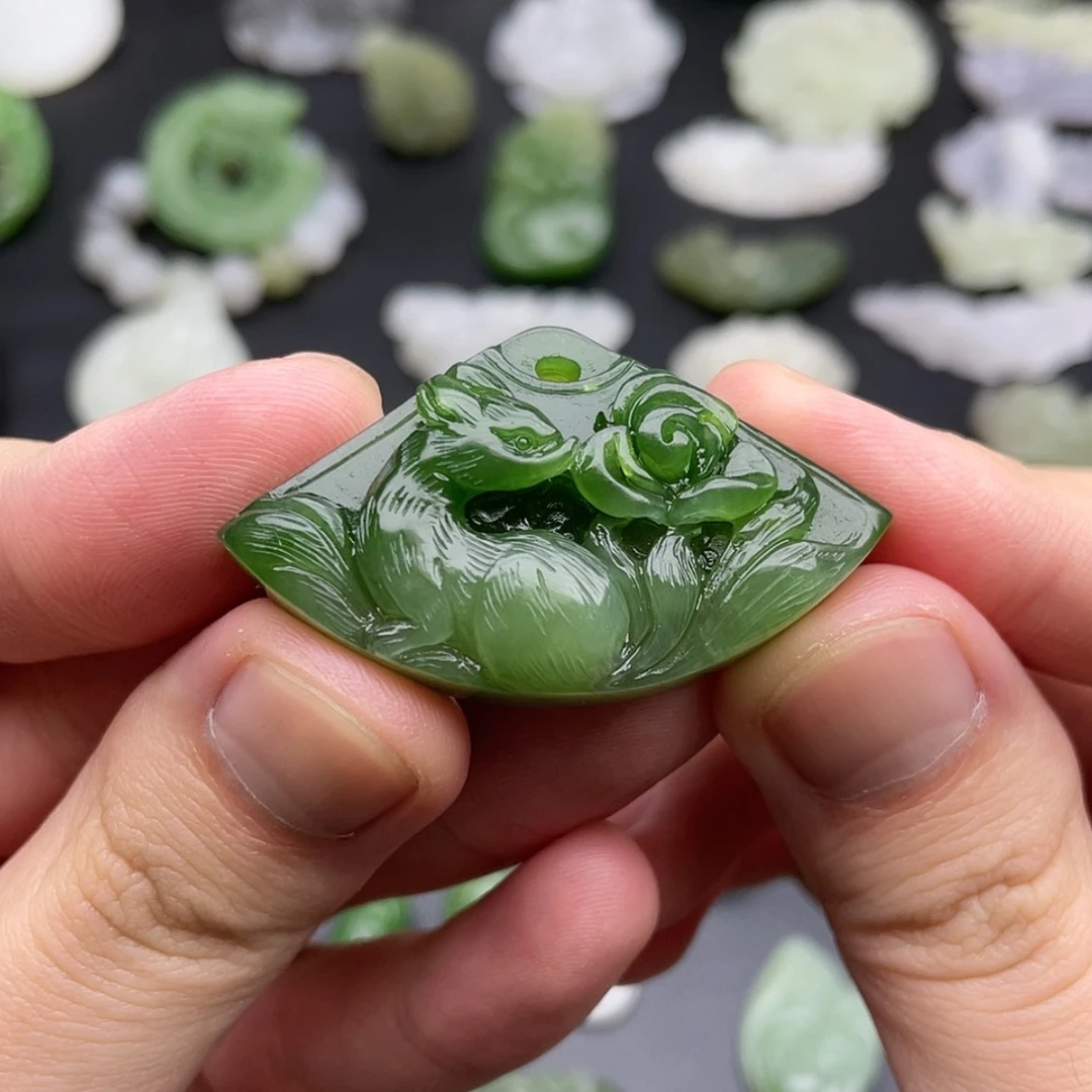 【闪购商品】颈饰未镶嵌和田玉