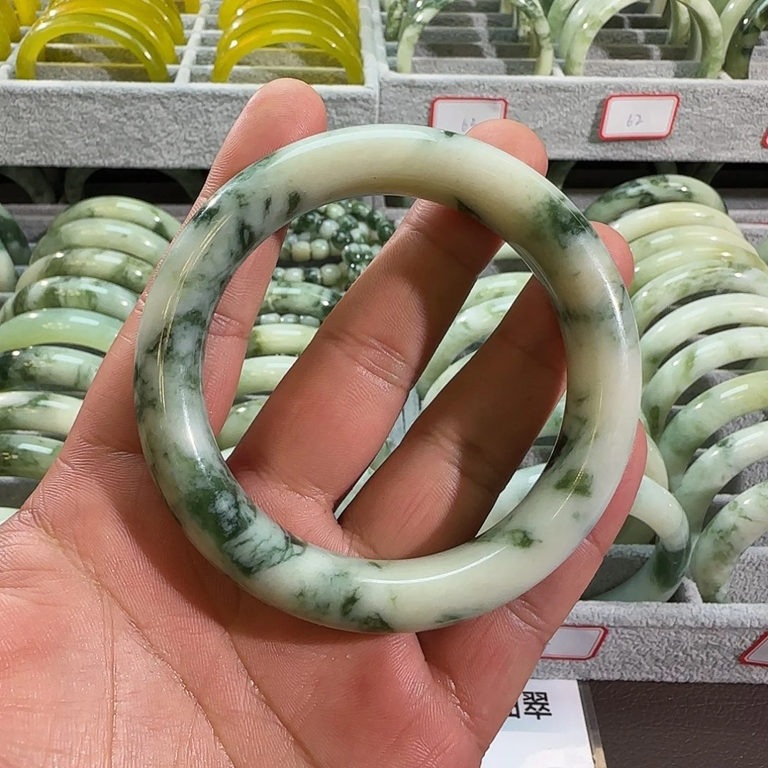斯***r透闪石-蛇纹石玉未镶嵌手镯