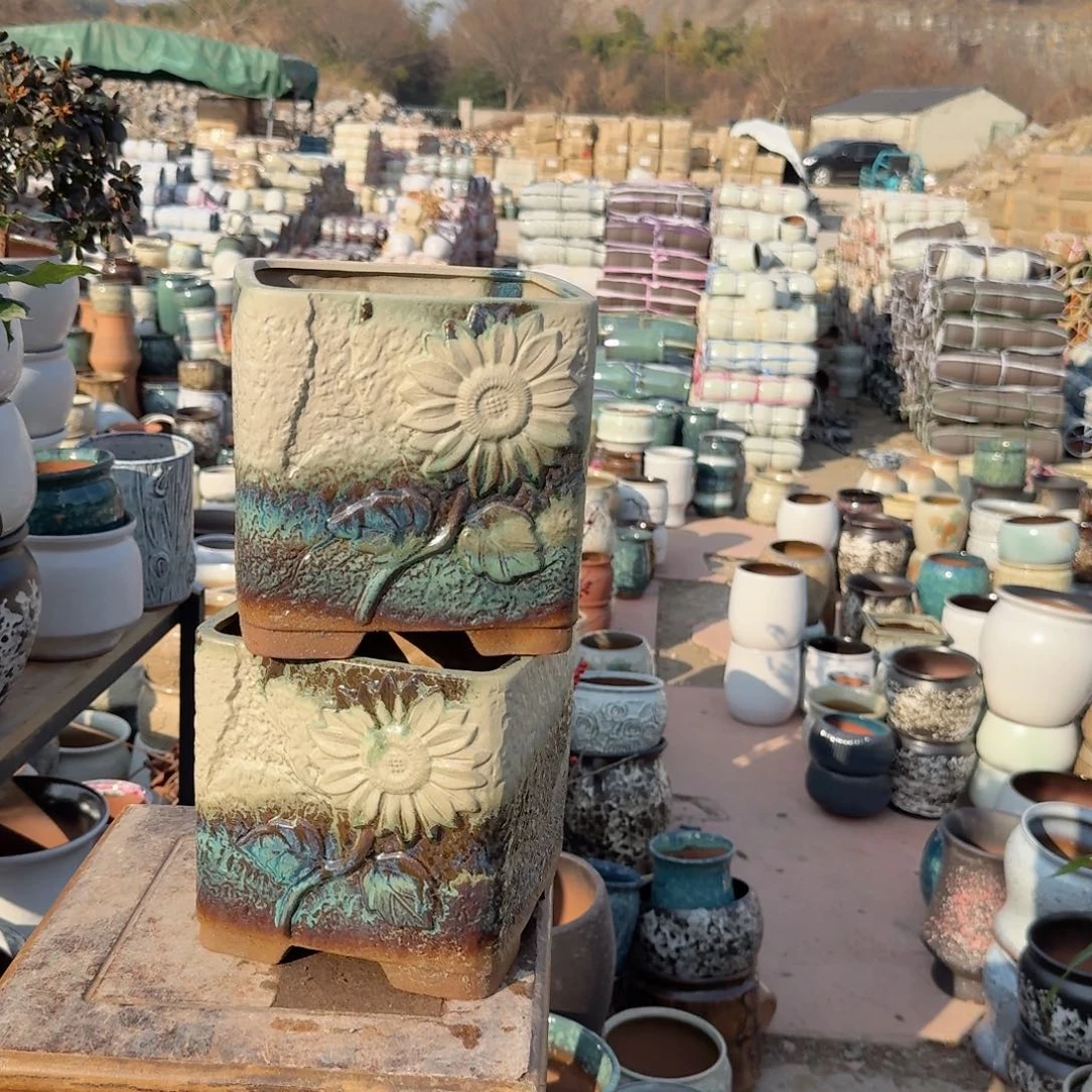 紫砂花盆口19高19（方绿胡巴大号