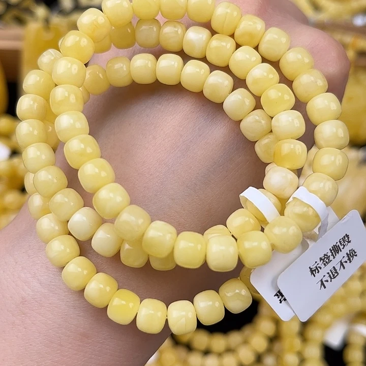 琥珀未镶嵌颈饰琥珀，多样性发其一