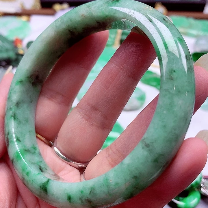 未镶嵌手镯翡翠翡翠