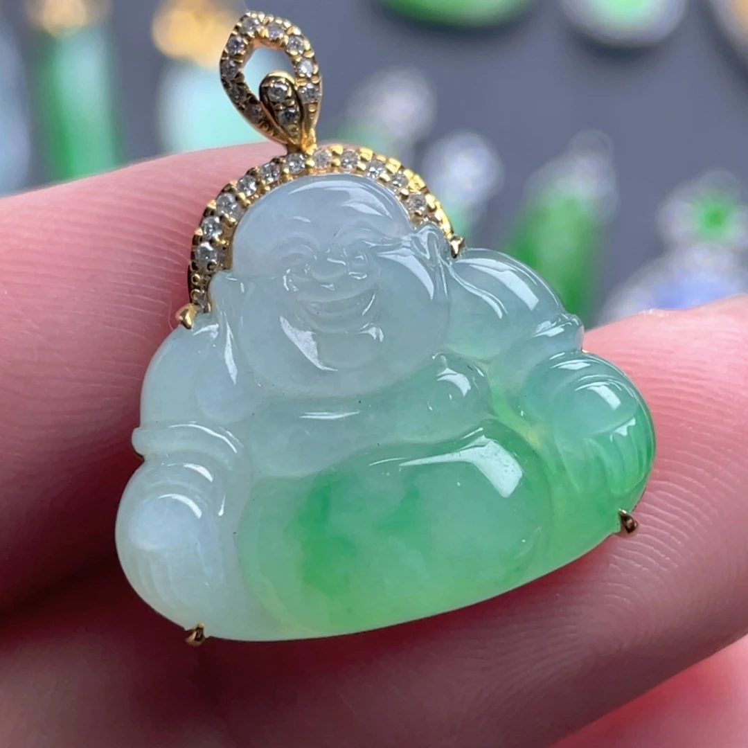 翡翠18K金镶嵌颈饰