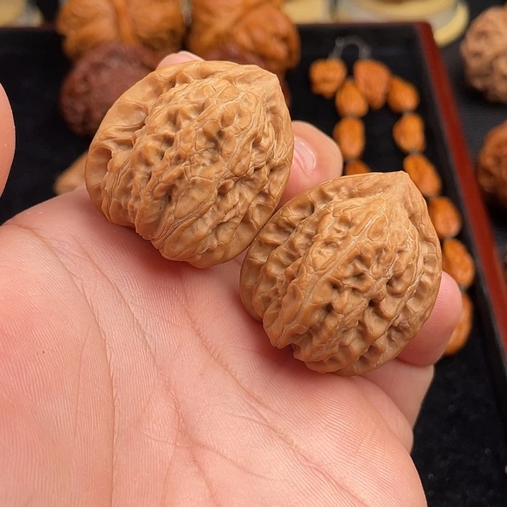 33头货精品赤龙鸡心核桃