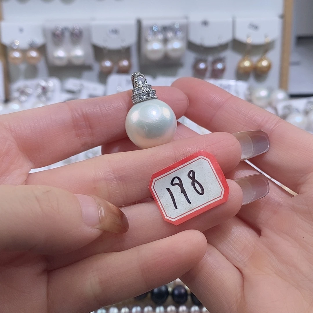 吊坠(赠链)淡水珍珠未镶嵌w16.7