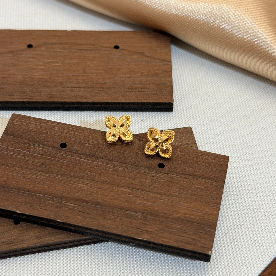 真真-E【小幸运耳钉】-足金999精工5G耳饰