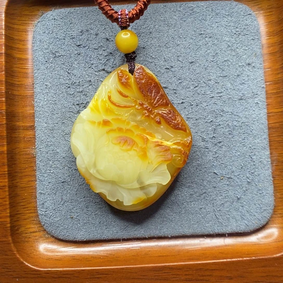 深***夜蜜蜡未镶嵌颈饰郎