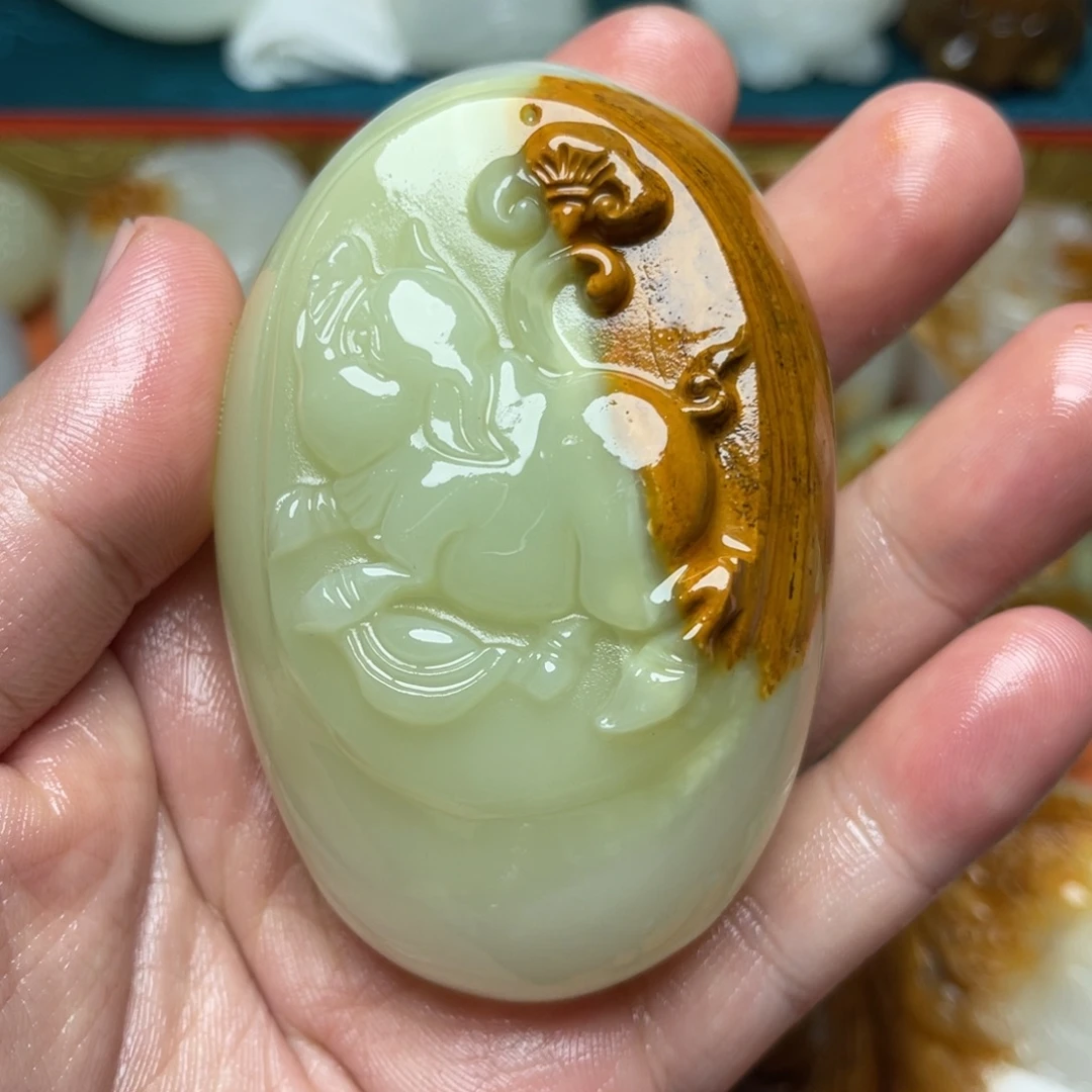 石材天然方解石手把件不退换