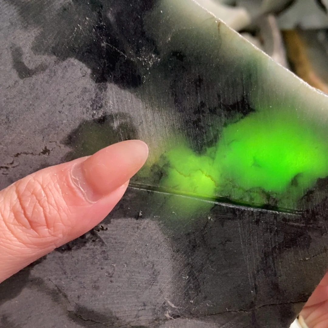 翡翠未镶嵌挂件天然翡翠