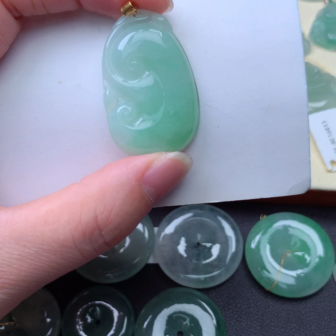 翡翠18K金镶嵌吊坠(不含链)