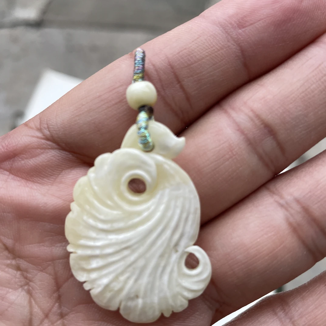 蜜蜡吊坠白蜜原石银杏叶4.23g38.9/31.5/8.1㎜