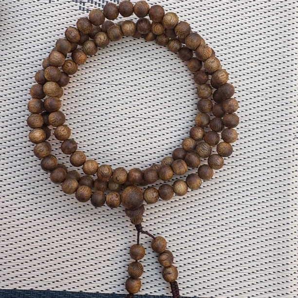 沉香26-港香黄棋07-13克九五沉圆珠多圈多样性发一条43h