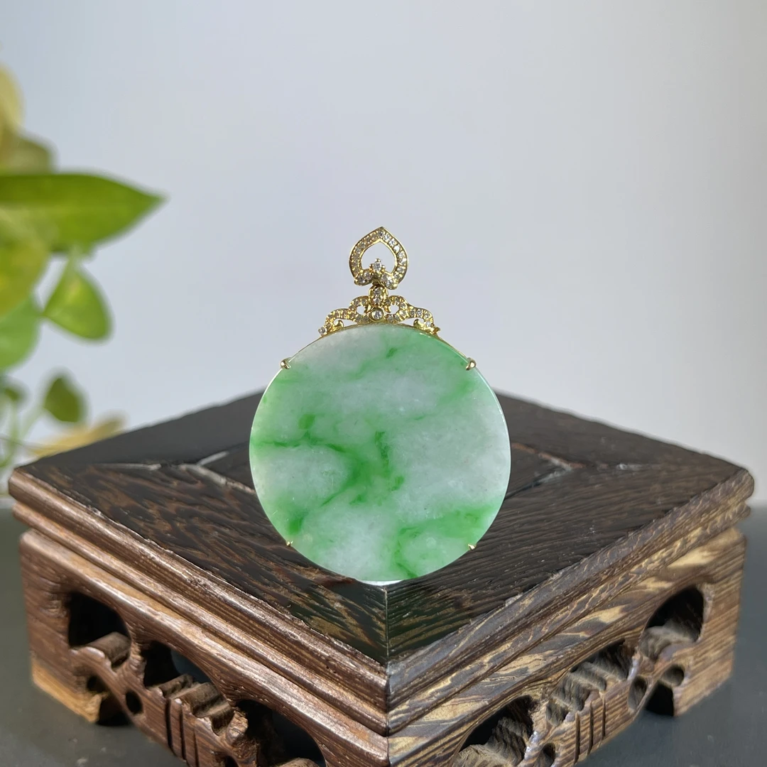 JCA19-143 天然缅甸A货翡翠  18k金钻镶嵌无事牌