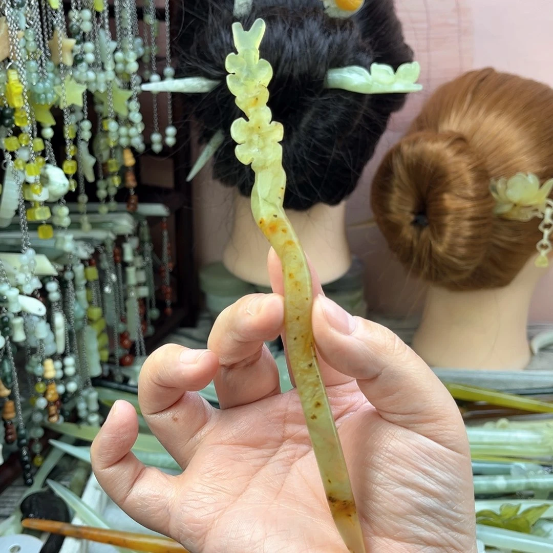 蛇纹石玉发饰未镶嵌长度18厘米左右