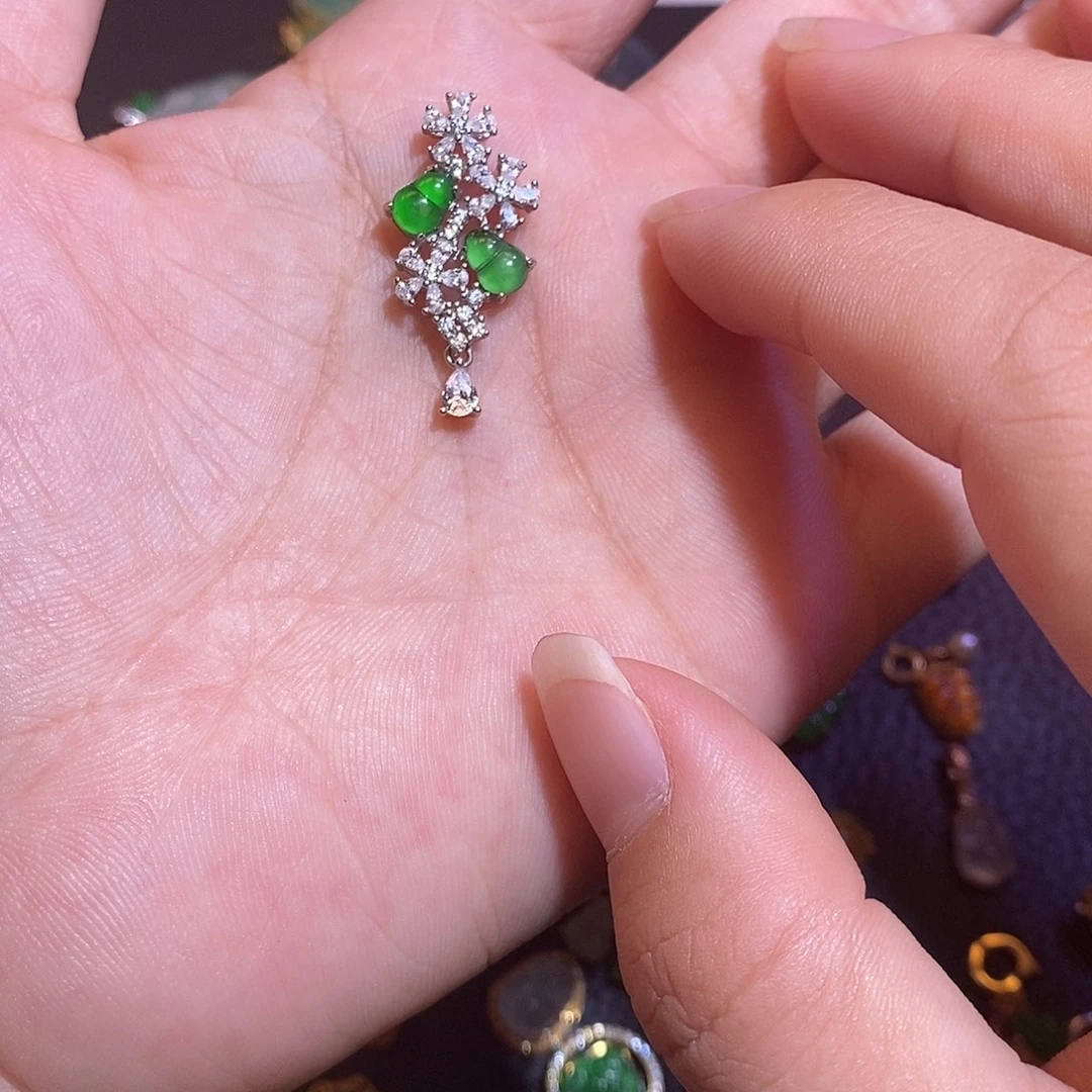 翡翠银S925镶嵌颈饰