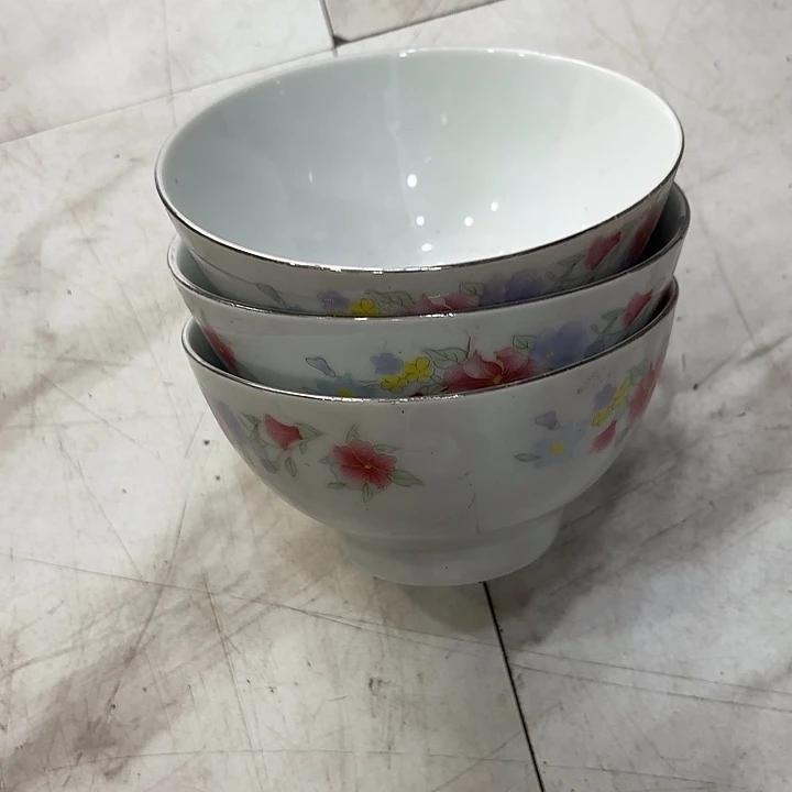 米饭碗，米饭，碗微瑕三个有黑点