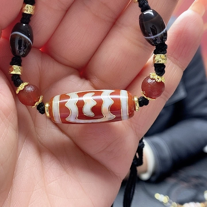 玛瑙/玉髓颈饰合金