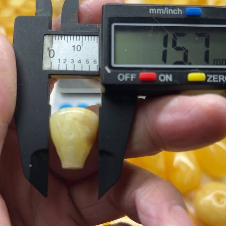 琥珀未镶嵌裸石原矿