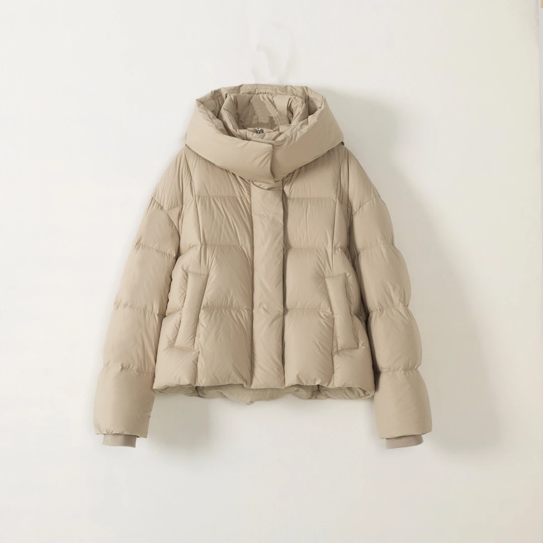 M-60656 加厚90白鹅绒连帽泡芙款羽绒服