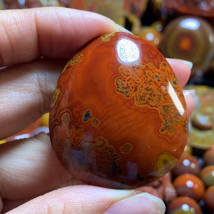 玛瑙/玉髓战国红吊坠未镶嵌