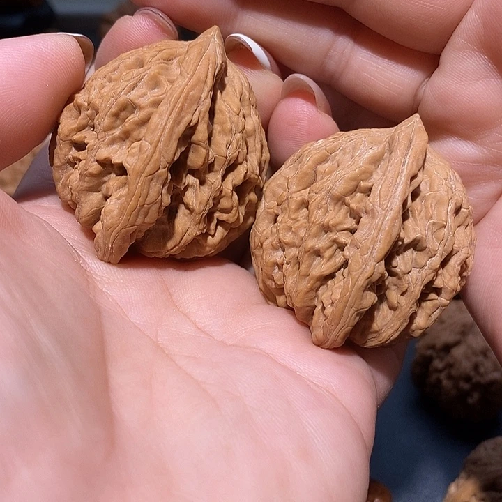 把件文玩核桃43.5蓟县粗筋虎头