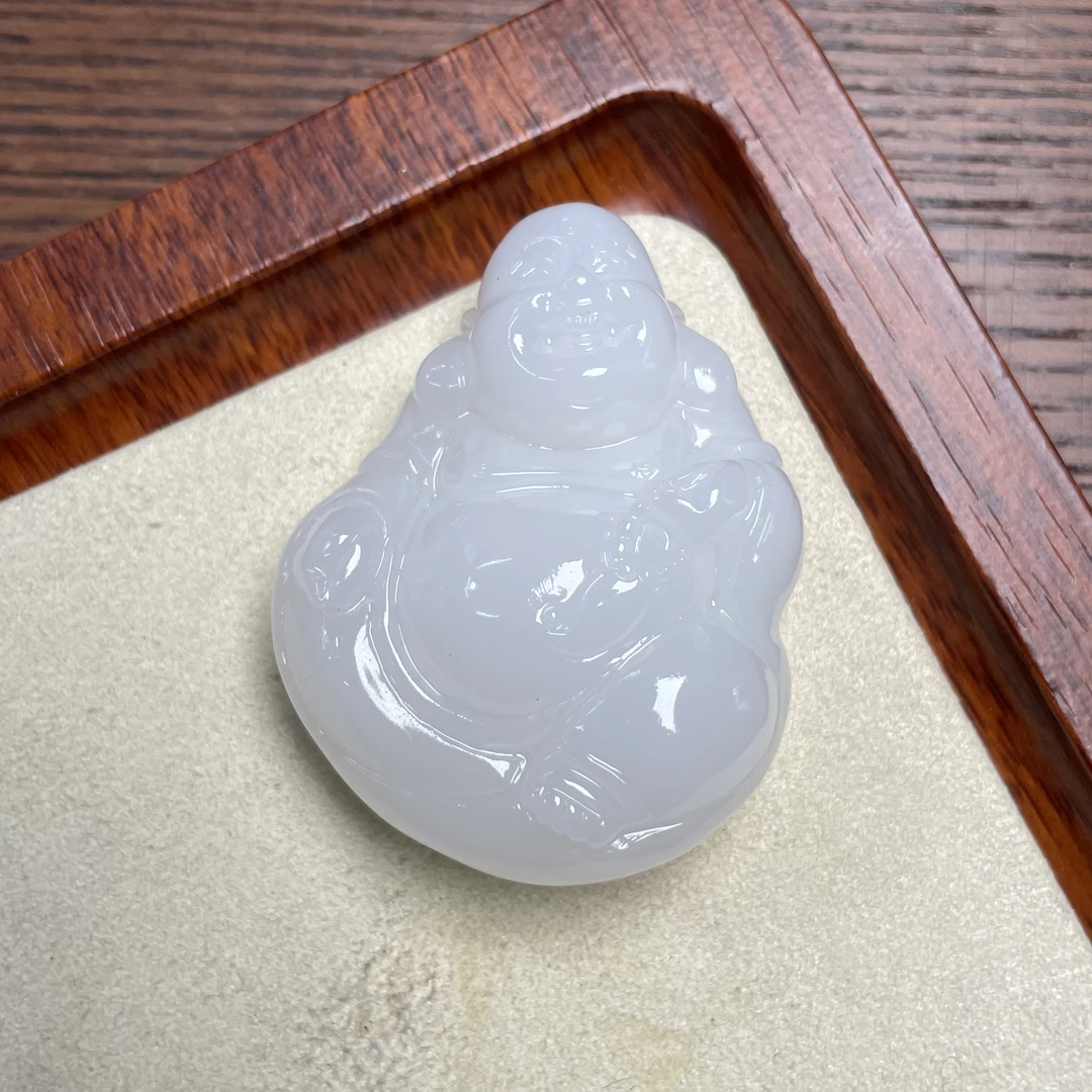 白贝 佛公吊坠 玉化吊坠