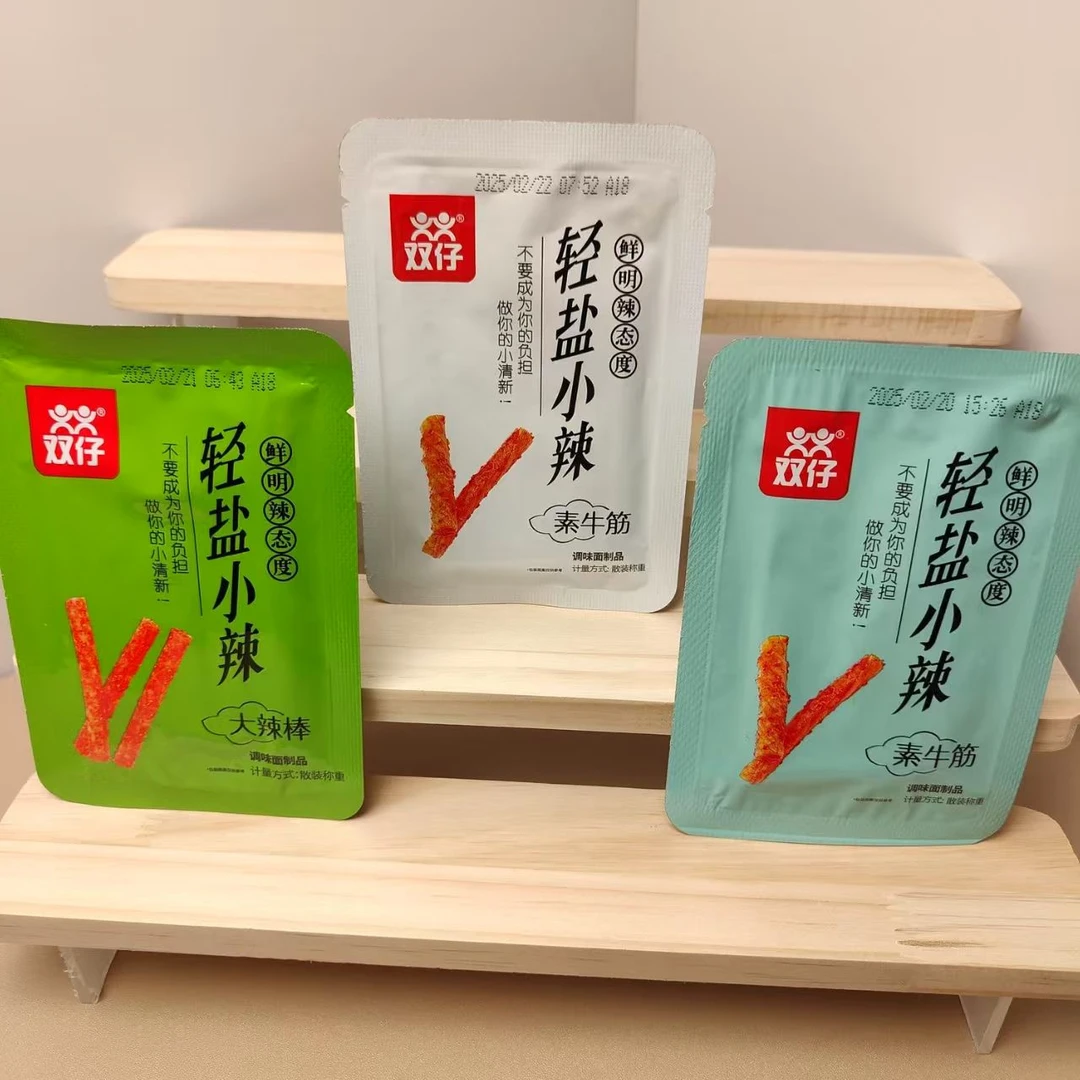 双仔辣条香辣轻盐小辣素牛筋大辣片散装网红休闲平江麻辣小辣条
