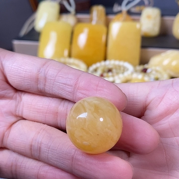 琥珀未镶嵌裸石圆珠