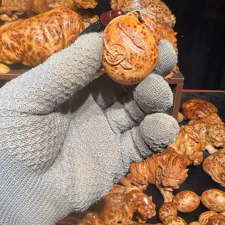 柏木霞*太行崖柏钱代