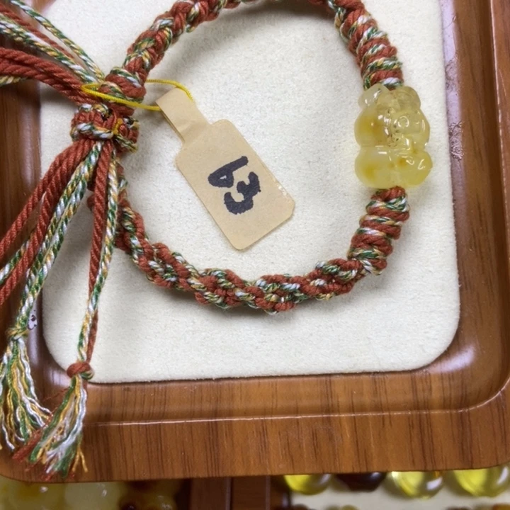吊坠橄榄核福利小猪手串