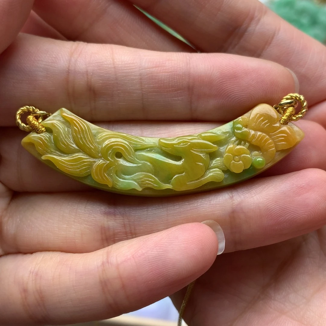 翡翠未镶嵌颈饰翡翠