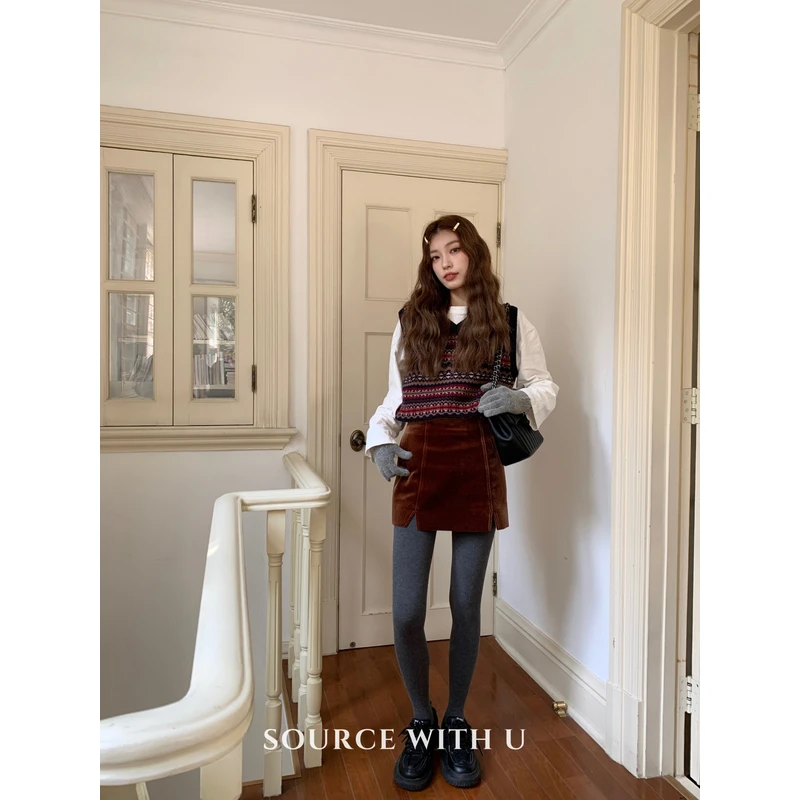 SourceWithU 槲寄生下 节日复古针织马甲v领撞色高级感针织背心