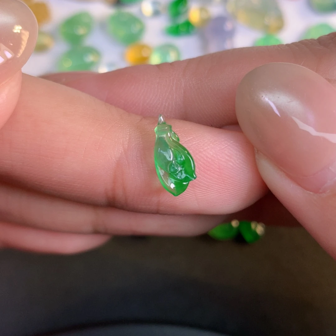 翡翠裸石翡翠10.99-5.19-2.54