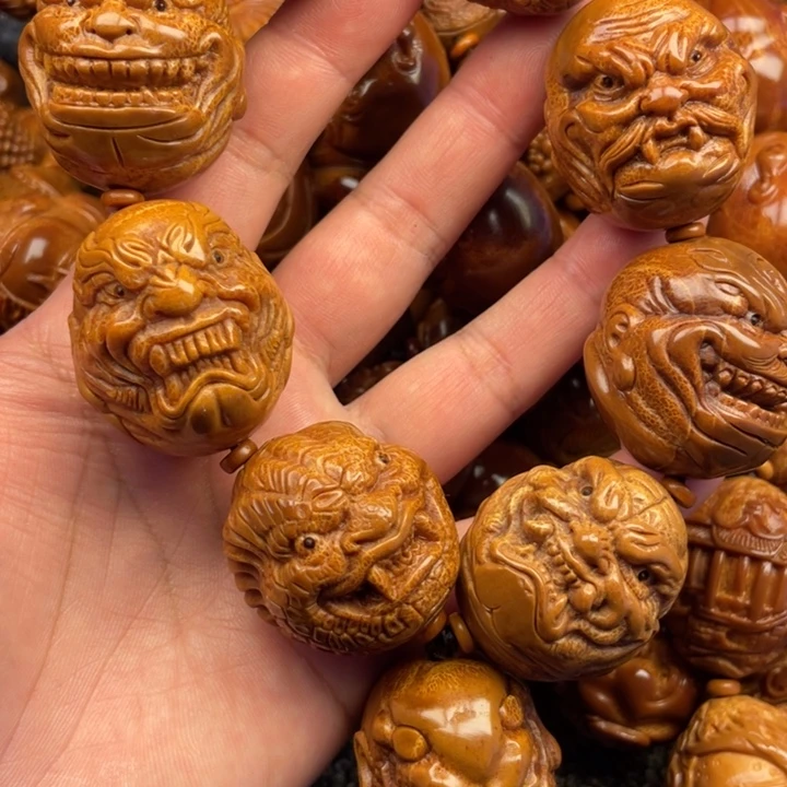 橄榄核吊坠热**原橄榄核手持